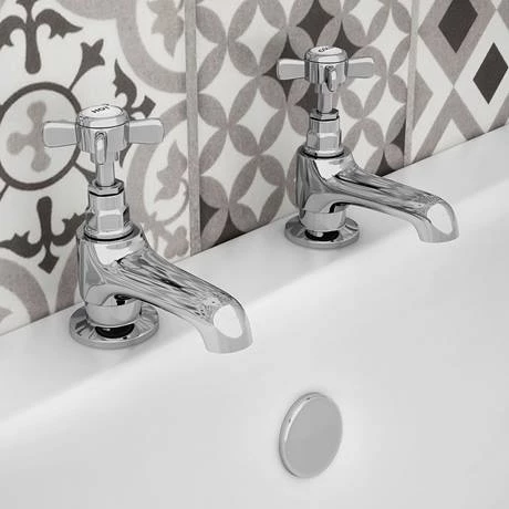 Regent Chrome Traditional Bath Taps 4 Regent Chrome Traditional Bath Taps - Image 2